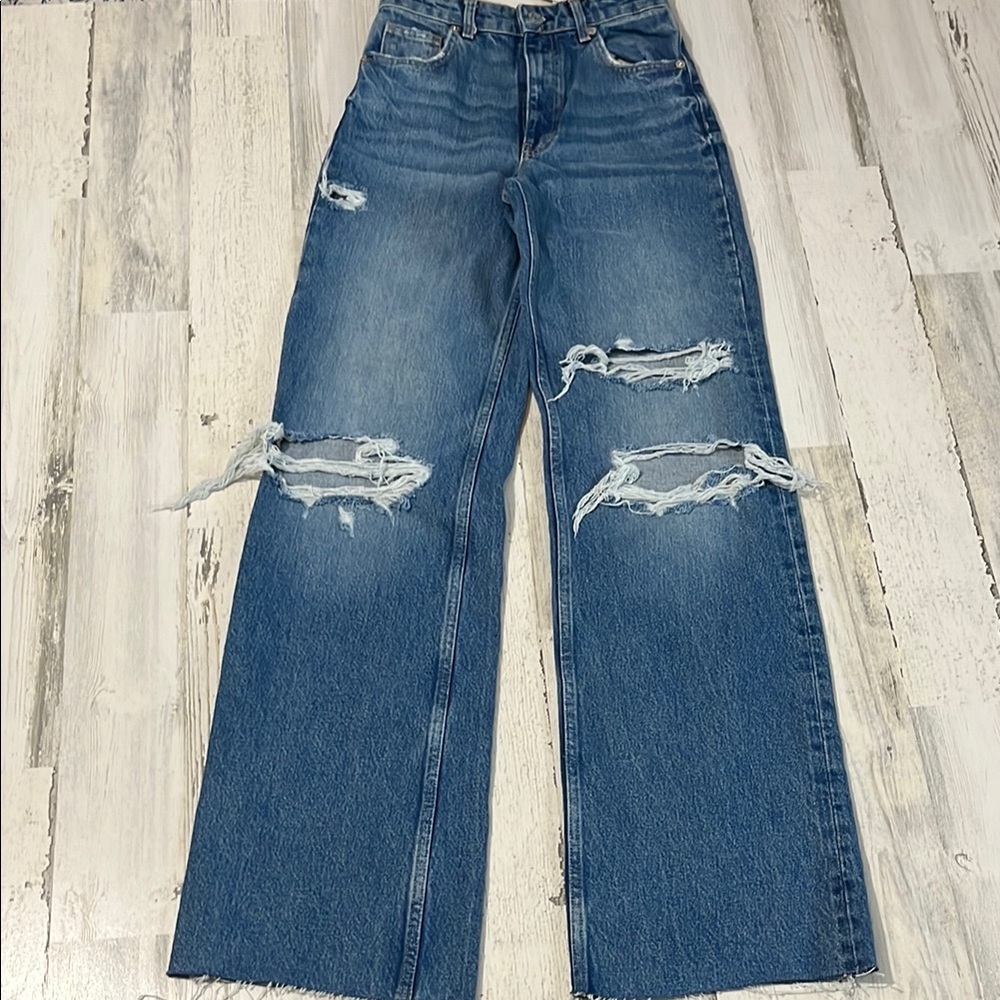 Zara high rise wide leg distressed jeans size 2.  NWT